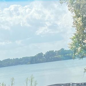 Meet your Posher, Ella